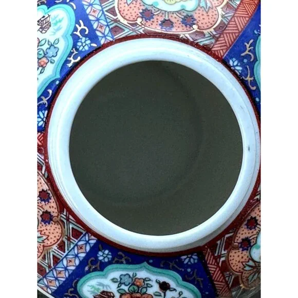 Imari Ware Japanese Ceramic Lidded Ginger Jar Vase Floral Gold Details Urn 6" - Picture 4 of 5